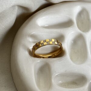 anti tarnish gold ring for women, waterproof ring for everyday wear, elegant anti tarnish ring, stylish gold ring for women, trendy anti tarnish jewellery ring, minimal gold ring for daily wear, lightweight anti tarnish ring, modern gold ring for women, adjustable anti tarnish ring, fashionable gold finger ring