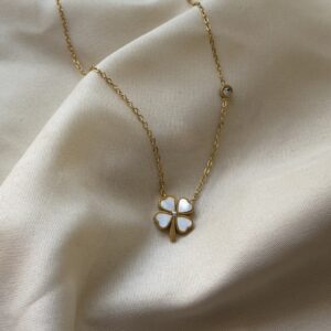 anti tarnish gold necklace for women, waterproof gold necklace for everyday wear, elegant anti tarnish necklace, stylish gold necklace for women, trendy anti tarnish jewellery necklace, minimal gold necklace for daily wear, lightweight anti tarnish necklace, modern gold necklace jewellery for women