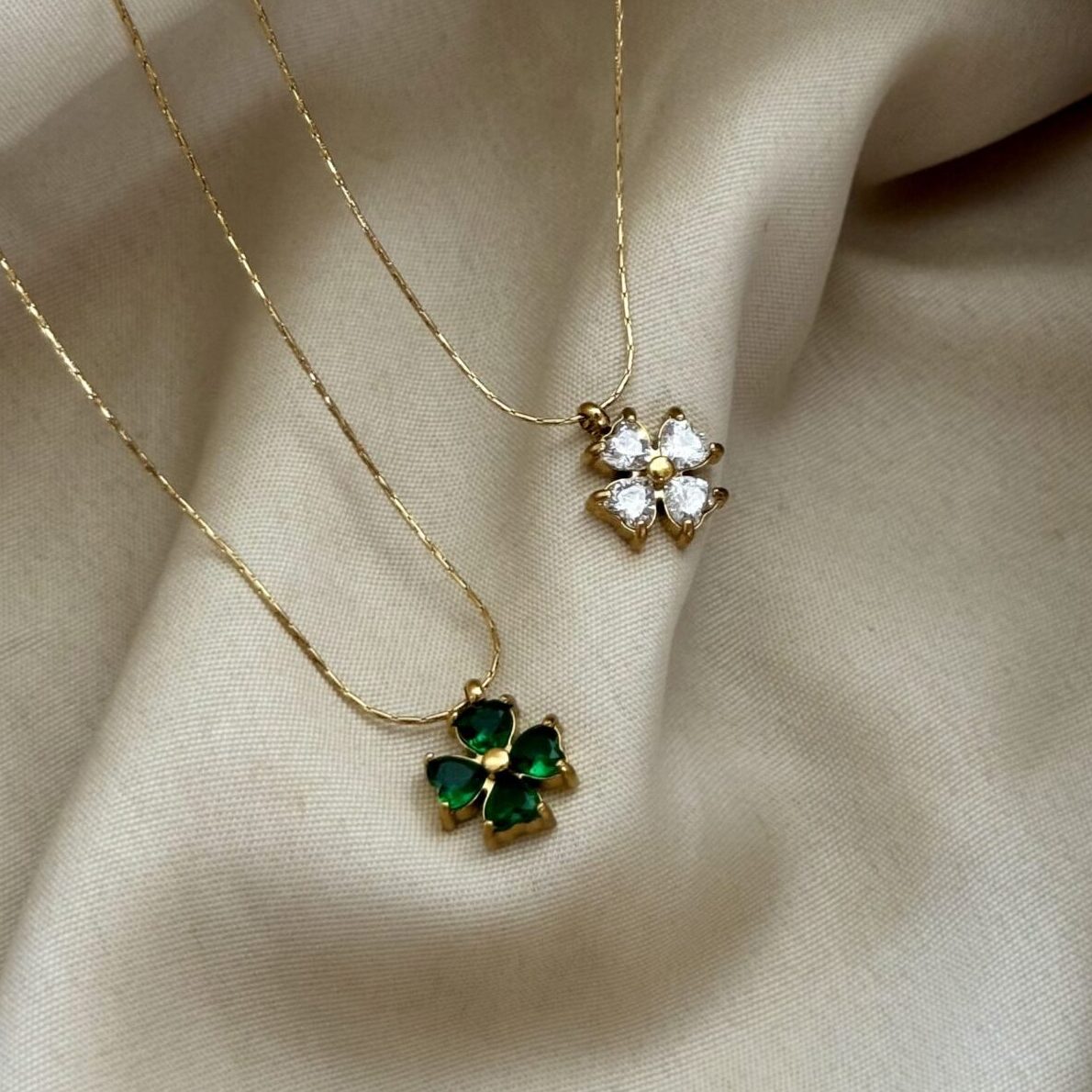 anti tarnish gold necklace for women, waterproof gold necklace for everyday wear, elegant anti tarnish necklace, stylish gold necklace for women, trendy anti tarnish jewellery necklace, minimal gold necklace for daily wear, lightweight anti tarnish necklace, modern gold necklace jewellery for women