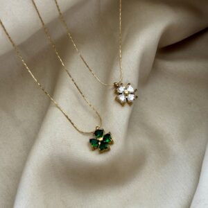 anti tarnish gold necklace for women, waterproof gold necklace for everyday wear, elegant anti tarnish necklace, stylish gold necklace for women, trendy anti tarnish jewellery necklace, minimal gold necklace for daily wear, lightweight anti tarnish necklace, modern gold necklace jewellery for women