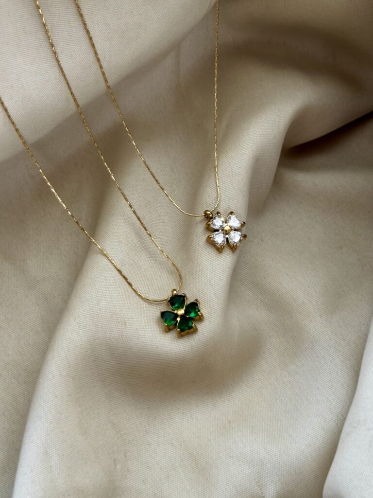 anti tarnish gold necklace for women, waterproof gold necklace for everyday wear, elegant anti tarnish necklace, stylish gold necklace for women, trendy anti tarnish jewellery necklace, minimal gold necklace for daily wear, lightweight anti tarnish necklace, modern gold necklace jewellery for women